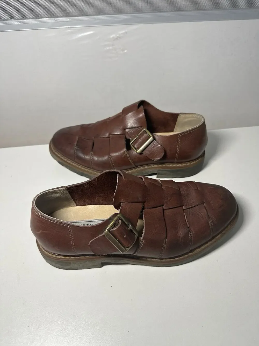 Kenneth Cole Men's Size 9.5 Brown Sandals Shoes Made in Italy.